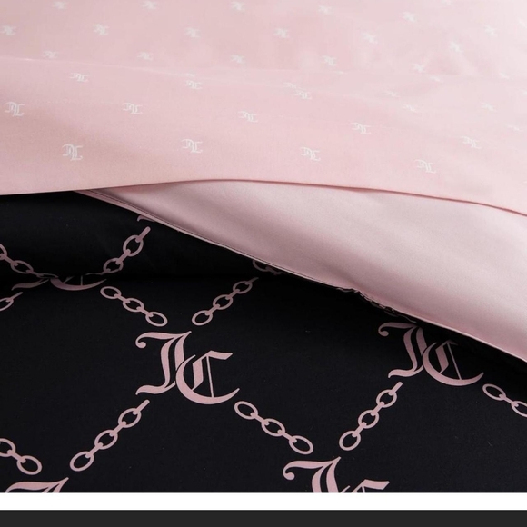 Juicy Couture Queen Size Chain link Black and Pink Bed Set - Picture 7 of 11